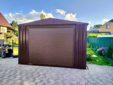 Шикарный нестандартный гараж в шоколадном цвете в дер. Никольское, Солнечногорский р-н, МО