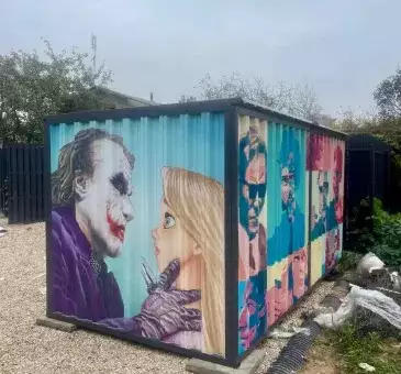 Контейнер для хранения с невероятно красивым принтом в с. Троице-Лобаново, Ступинский р-н, МО